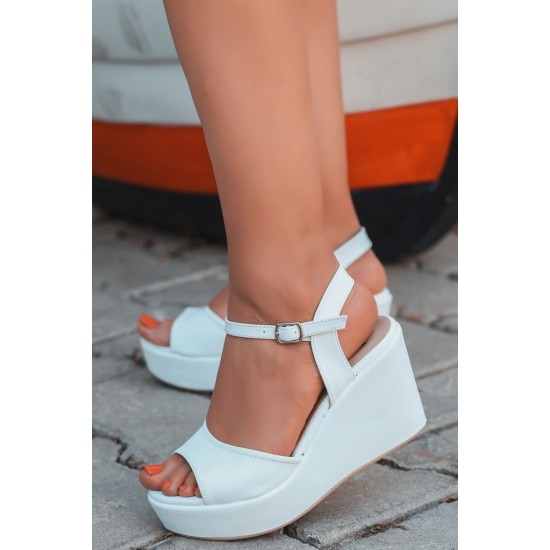 Fulya Mat Deri Beyaz Dolgu Topuk Kadın Ayakkabı