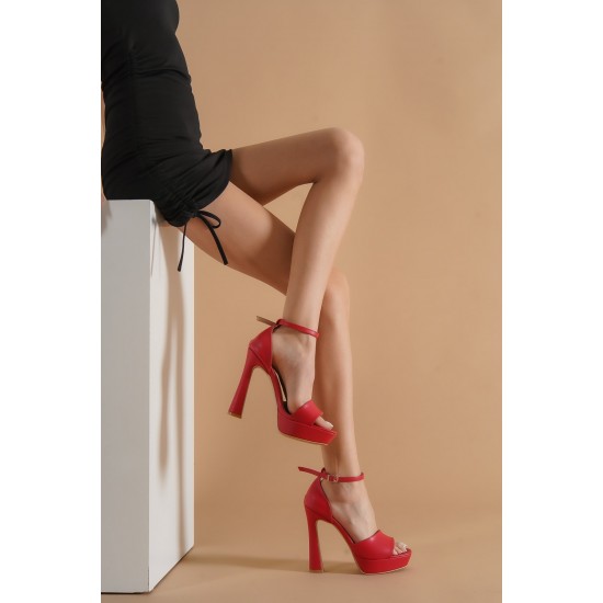 Kırmızı Cilt Baretli Topuklu Ayakkabı Pirel